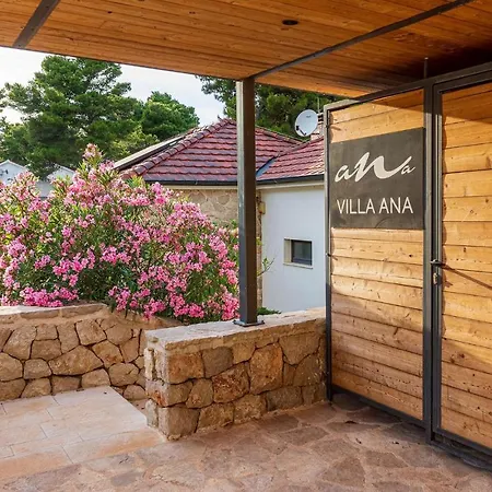 Holiday home Ana